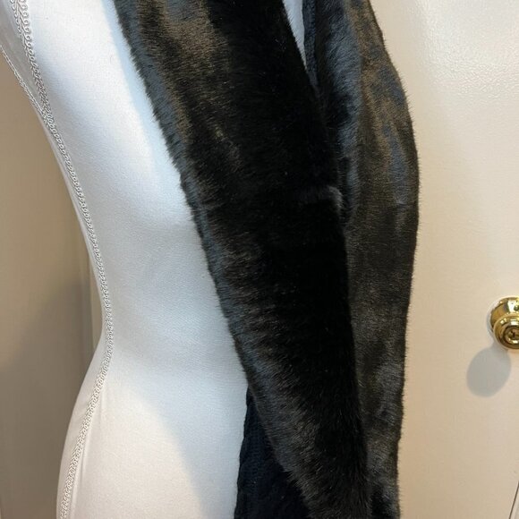 NWT Juicy Couture Black Faux Fur Knit Loop Scarf - Picture 3 of 8